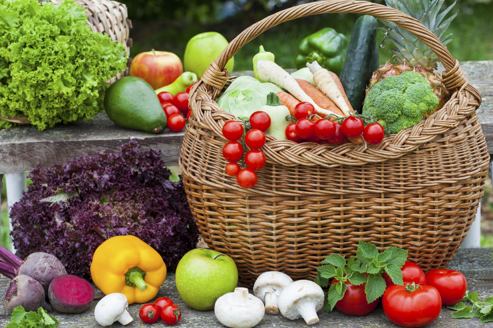 Comer mais frutas e vegetais pode ajudar homens com perda de memória 1 mix of vegetables and fruits